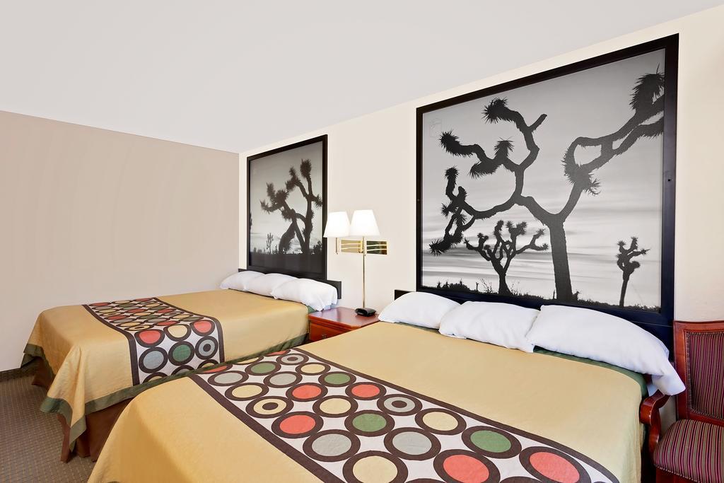 Super 8 By Wyndham Yucca Val/Joshua Tree Nat Pk Area Μοτέλ Yucca Valley Εξωτερικό φωτογραφία